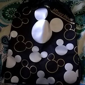 Mickey mouse lil back pack
